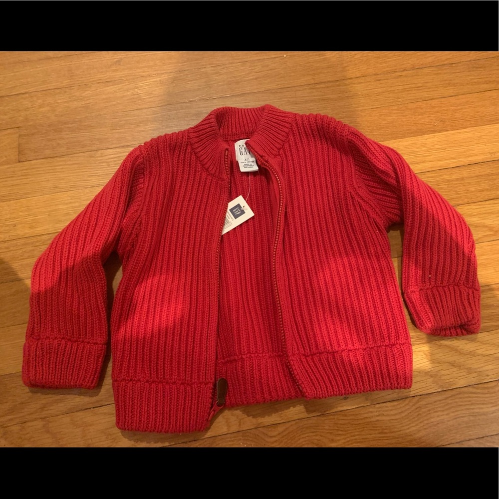 NWT Baby Gap Red sweater perfect for holidays or Valentine’s Day